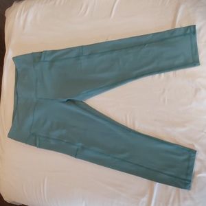 Constantly Varied Gear (CVG) Sage Capri Leggings Medium